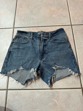 Abercrombie and Fitch high rise mom shorts